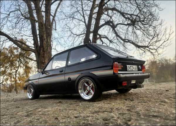 1:18 Ford Fiesta MK1 XR2i Bj.1981+ Revolution Alufelgen mit OVP